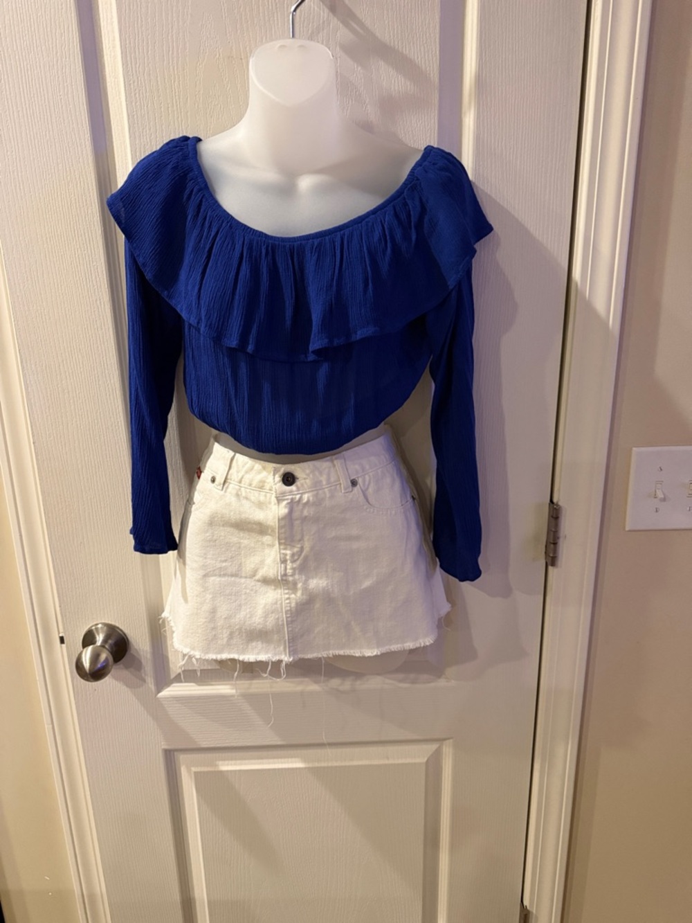 💙Blue Off The Shoulder Crop Ruffle Long Sleeve Blouse 

💙Small